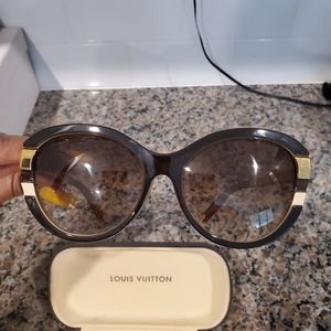 Authentic Louis Vuitton Sunglasses